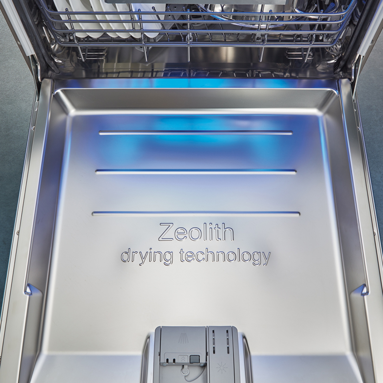 Zeolith Trocknen – Für glänzende Spülergebnisse bei Matthias Krell Kälteanlagenbauer- u. Elektroinstallateurmeister in Grömitz