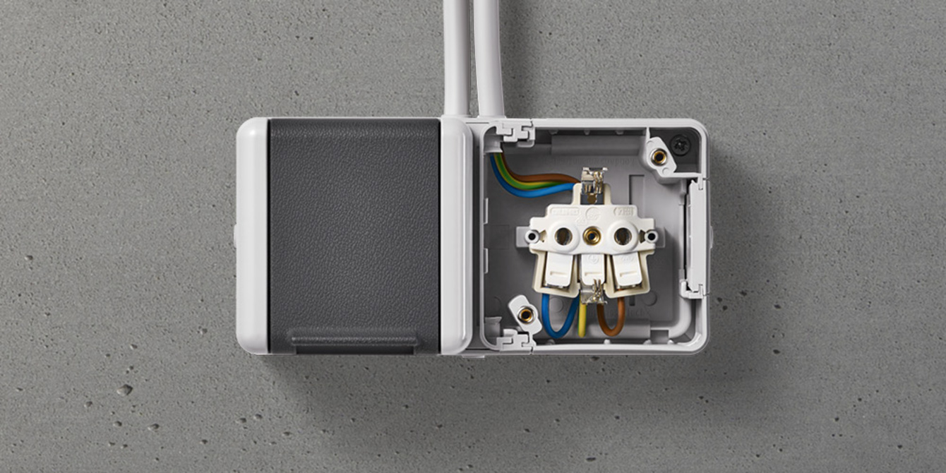 Doppelsteckdose mit Trennsteg bei Matthias Krell Kälteanlagenbauer- u. Elektroinstallateurmeister in Grömitz